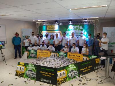 CONFIRA o ganhador da camionete Ford Ranger 0 km da promoÃ§Ã£o Sorte Premiada da Sicredi Grandes Lagos PR/SP